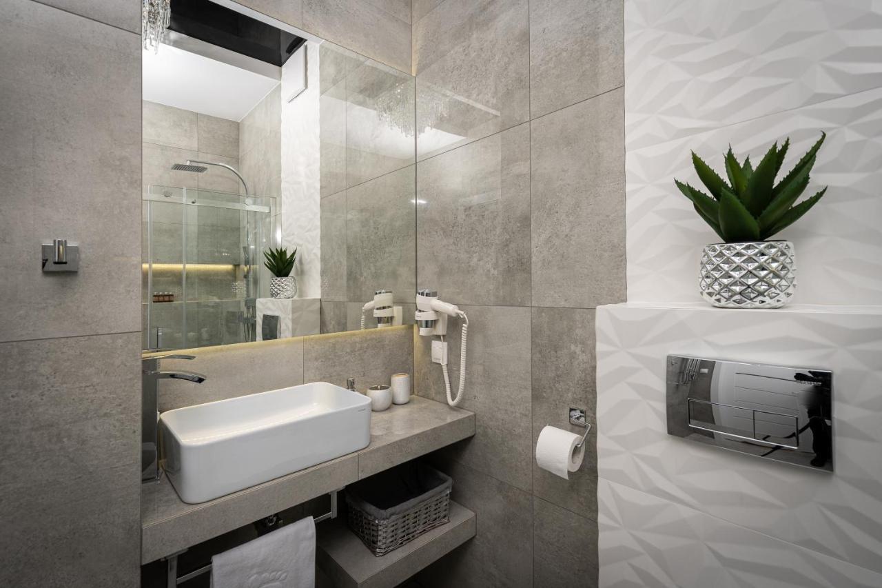 Crystal Luxury Apartments Rakowicka 20H Krasków Eksteriør bilde
